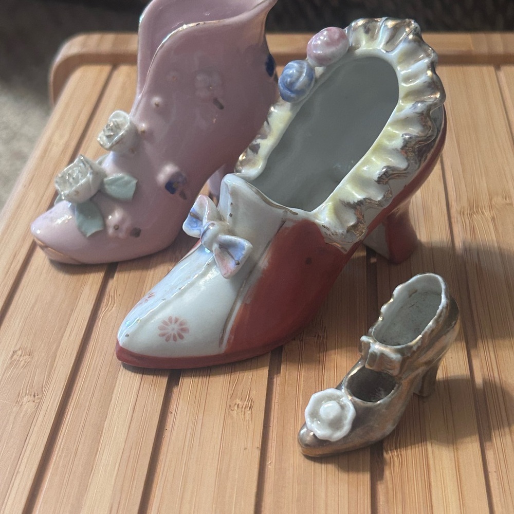 Decorative Porcelain Pink and White High Heel Trinkets